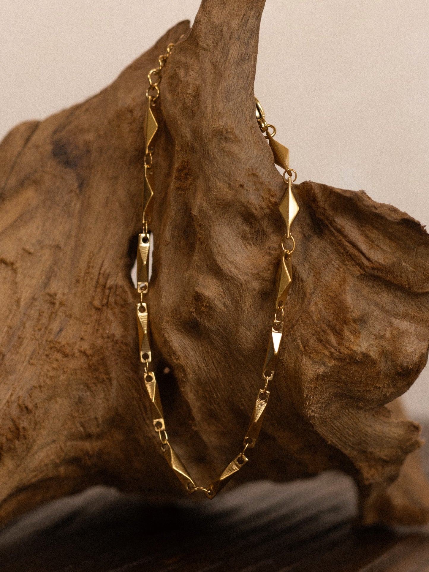 Rhombus chain bracelet