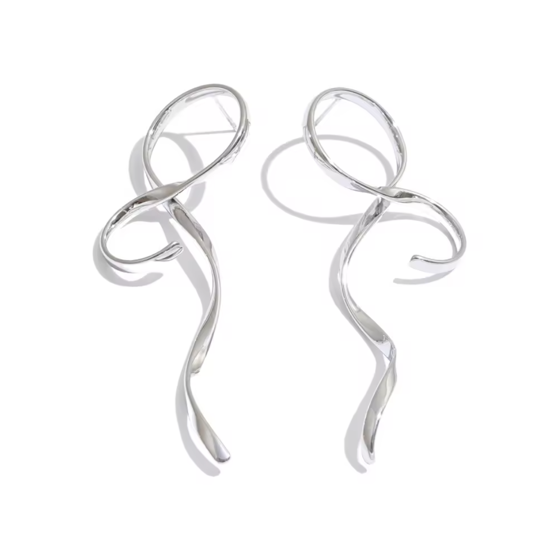 E468 Flowy Ribbon Earrings