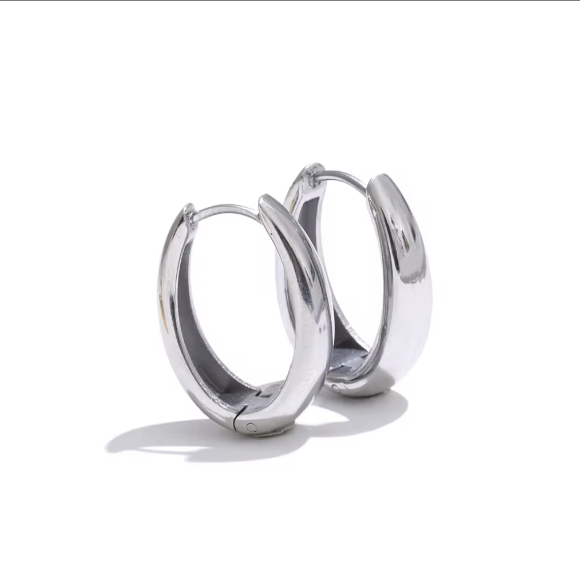 E472 Linear Hoop Earrings