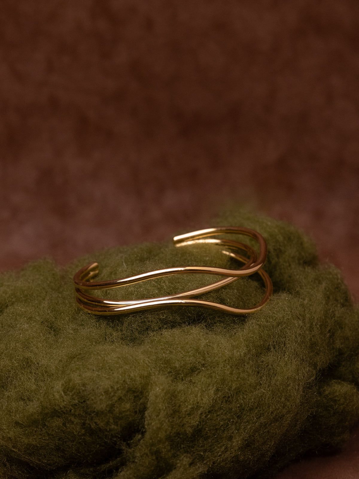 Gentle Arc II Cuff Bracelet