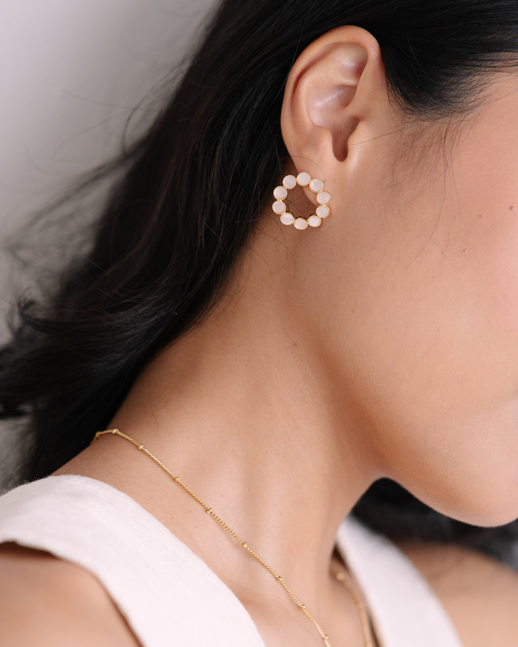 Tara nacre earrings