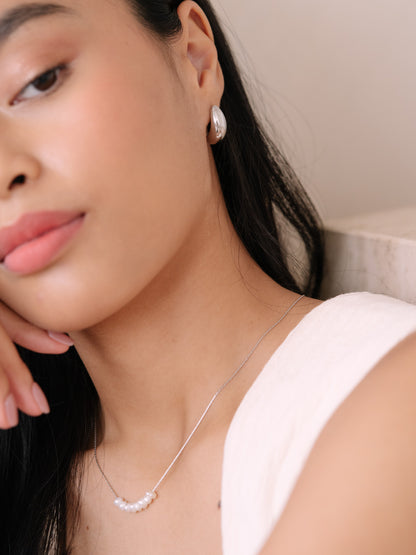 Whispering drops earrings