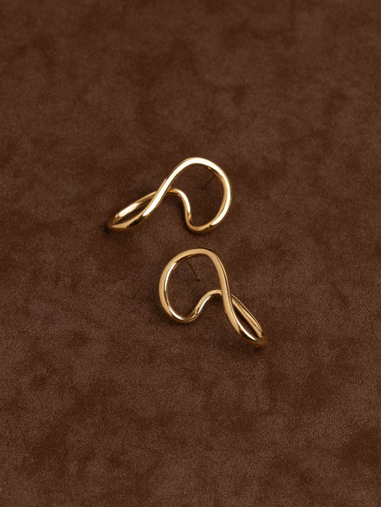 Non-uniform earrings