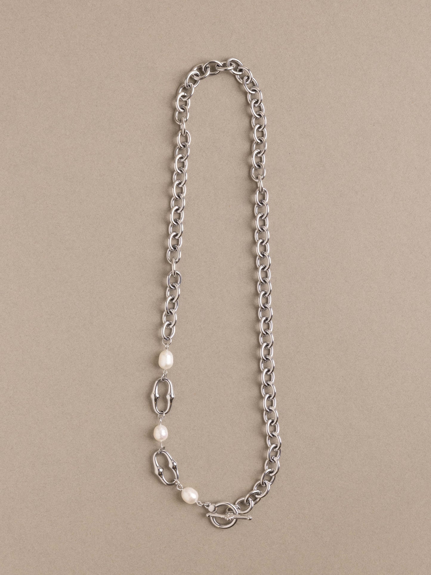 Abstract Pearl Chain Necklace