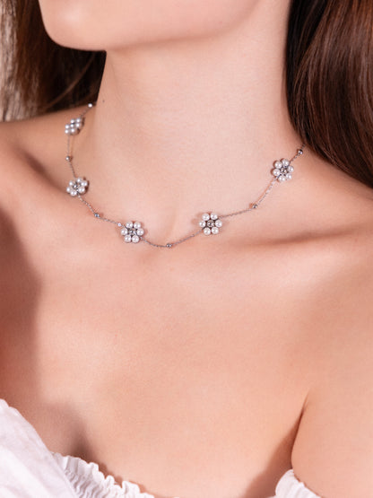 Gentle Bloom Necklace