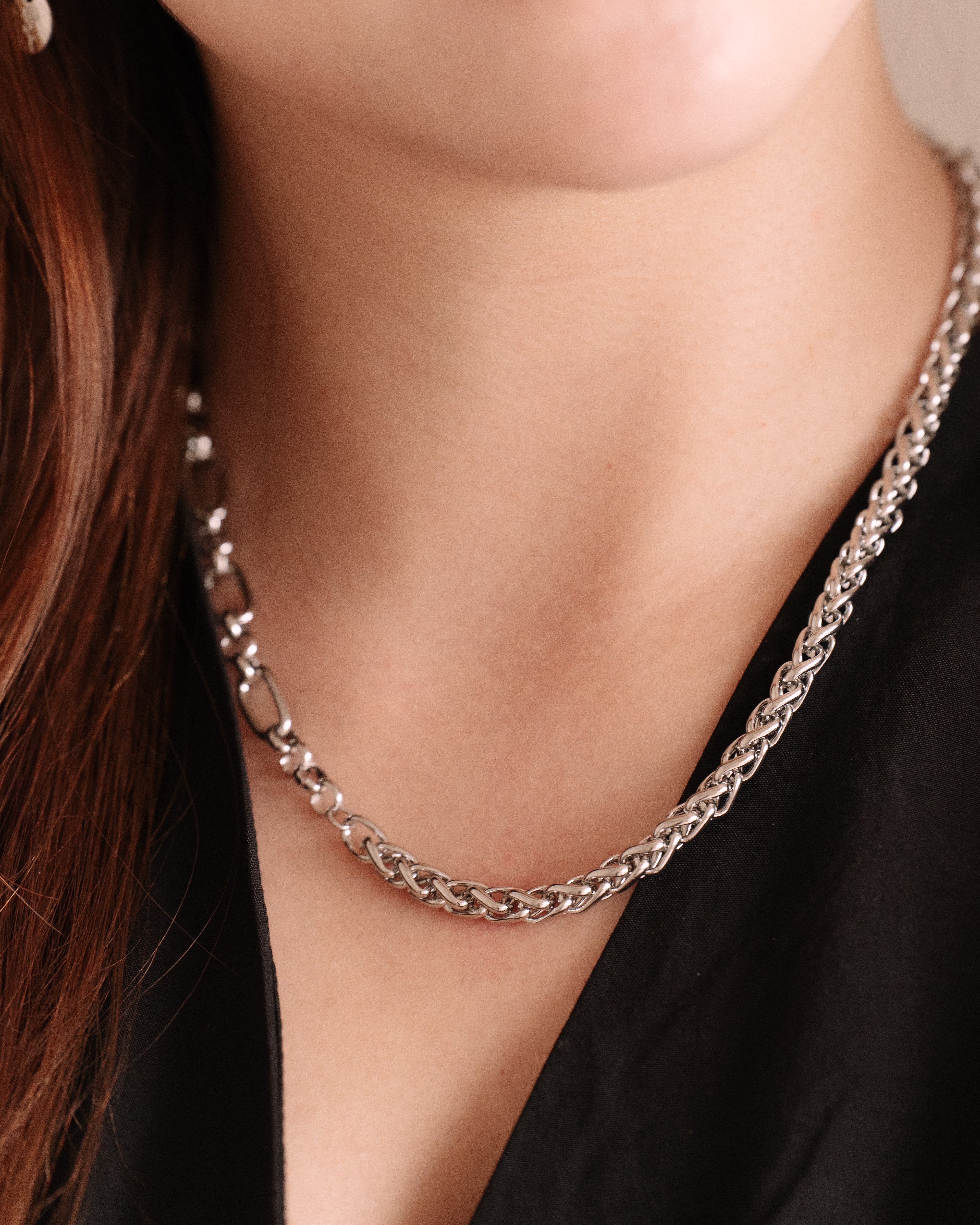 Thalia chain necklace