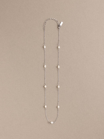 Pearl chain necklace