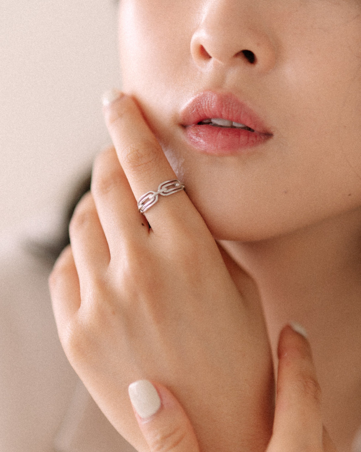 Muse Rings Muse ring – The individual society