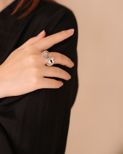 Wavy pleats statement ring