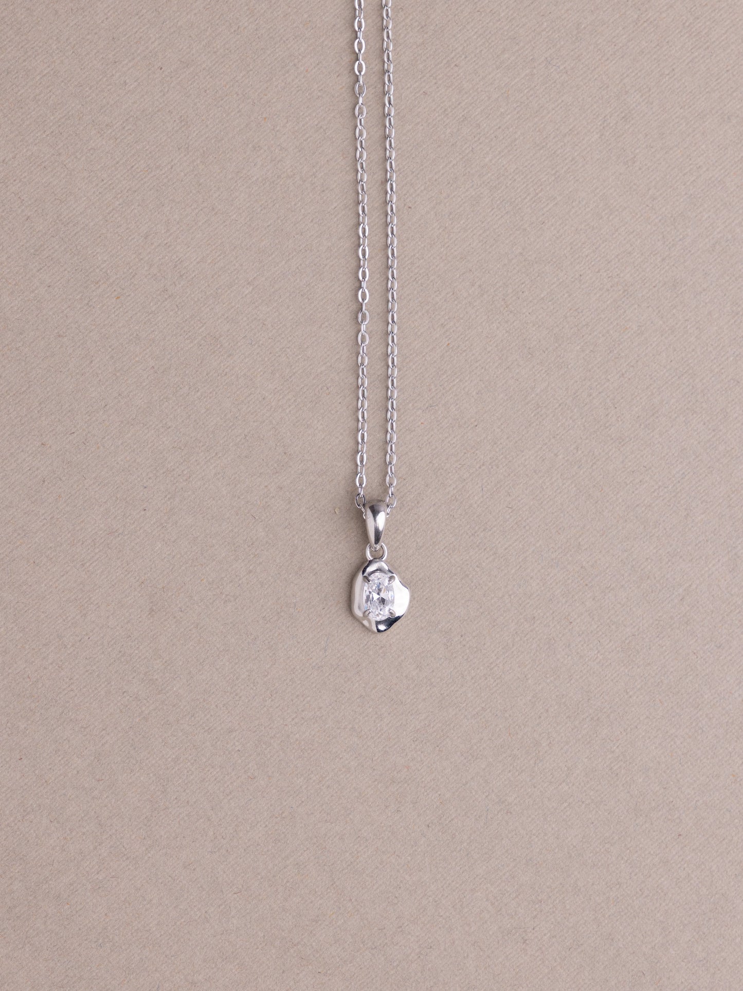 Gleam Cradle Necklace